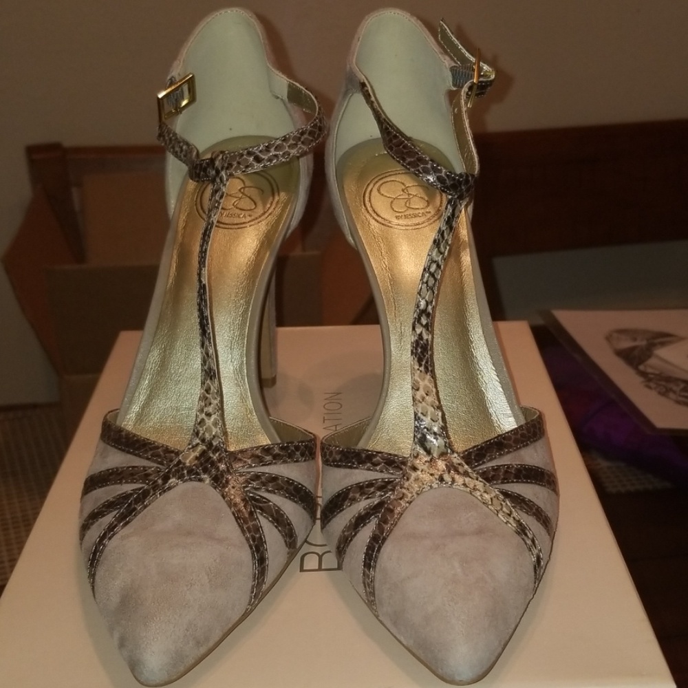 Shoes new no tags